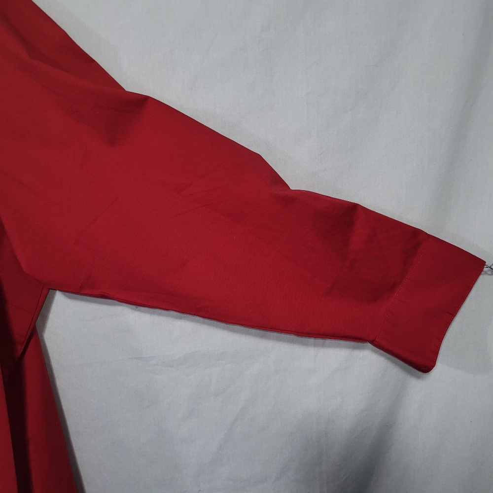 RED HIDDEN BUTTON FITTED TOP - Picture 3 of 6